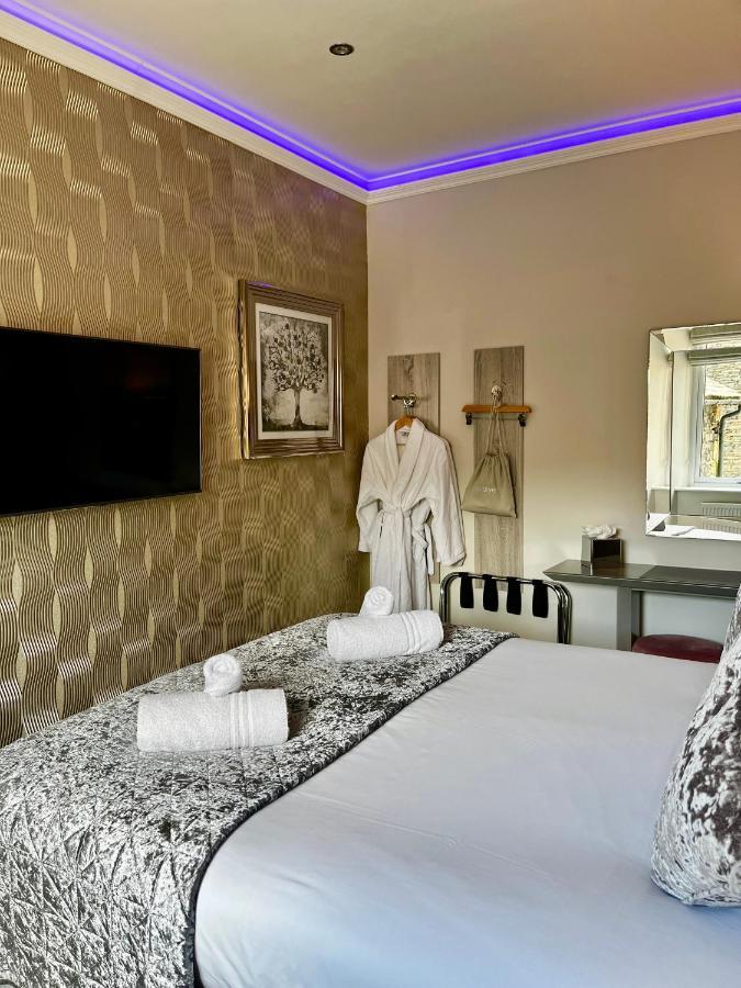 The Mews Boutique Deluxe Apartments, Sleep 2-6 People , Central Location, Free Parking Windermere Exterior foto